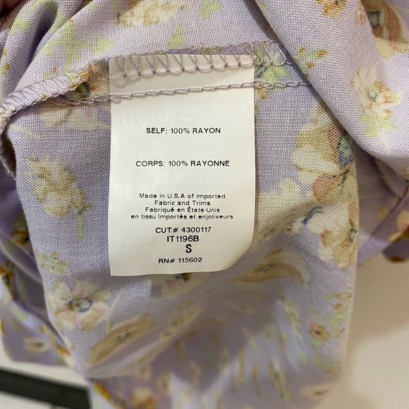 All in Favor (Nordstrom) Ladies Lavender Floral Print Casual Short Sleeve Top-S - Picture 7 of 10